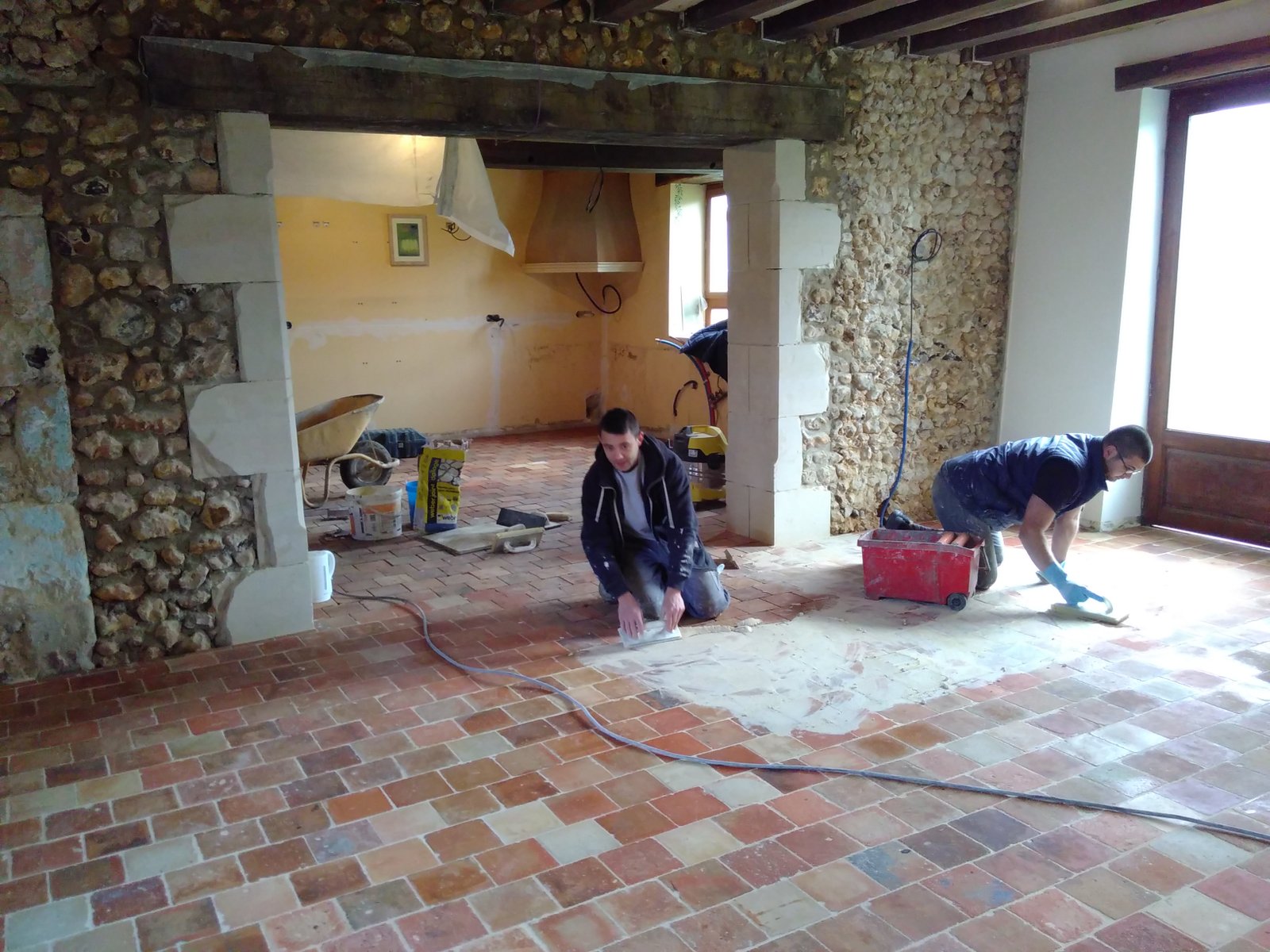 La pose des tomettes